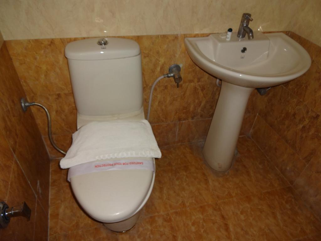 Hotel Darbar View Amritsar Ngoại thất bức ảnh